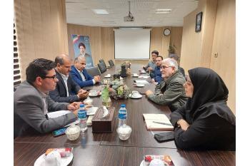 برگزاری نشست مشترک شرکت پترو اریکه الوند و پژوهشکده محیط زیست در زمینه انرژی های تجدید پذیر